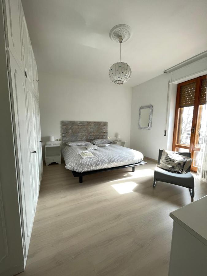 La Signora Dei Fiori Apartamento Gubbio Exterior foto