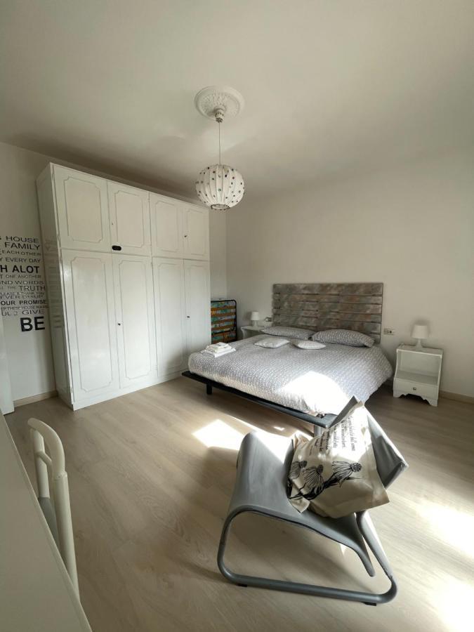 La Signora Dei Fiori Apartamento Gubbio Exterior foto