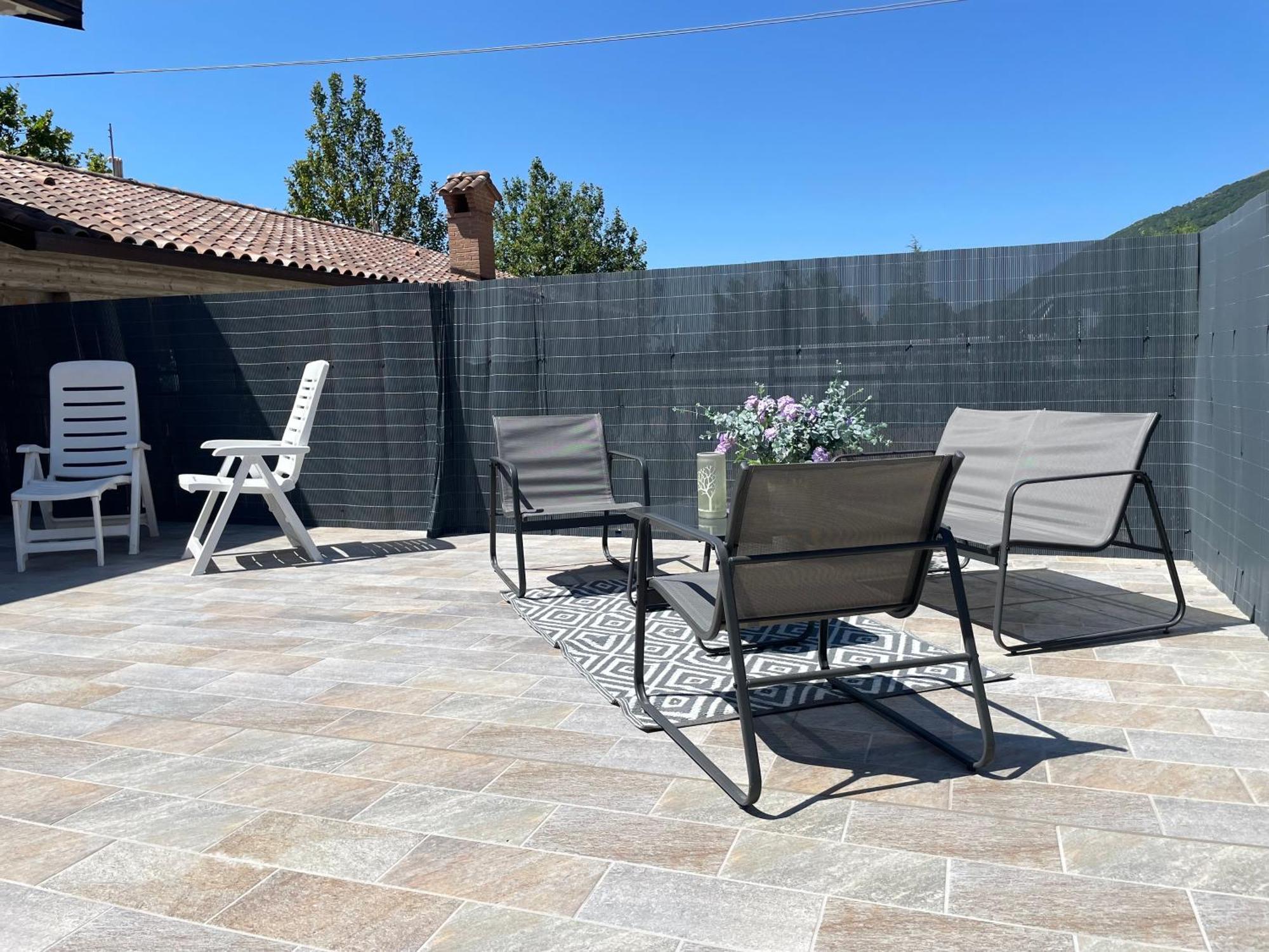 La Signora Dei Fiori Apartamento Gubbio Exterior foto